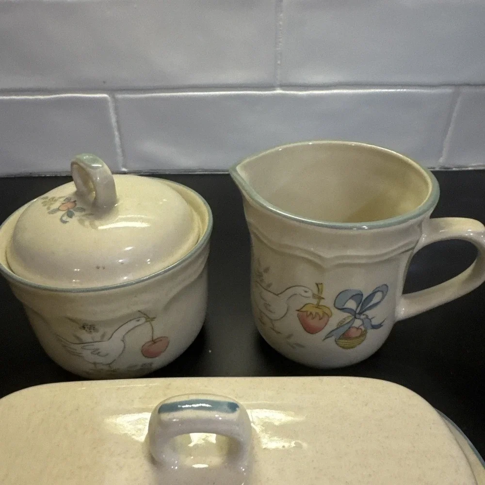 VTG International Stoneware Marmalade Set Goose Butter Dish S&P Cream & Sugar
